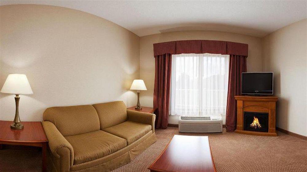 Holiday Inn Express Hotel & Suites Grand Blanc By Ihg Esterno foto