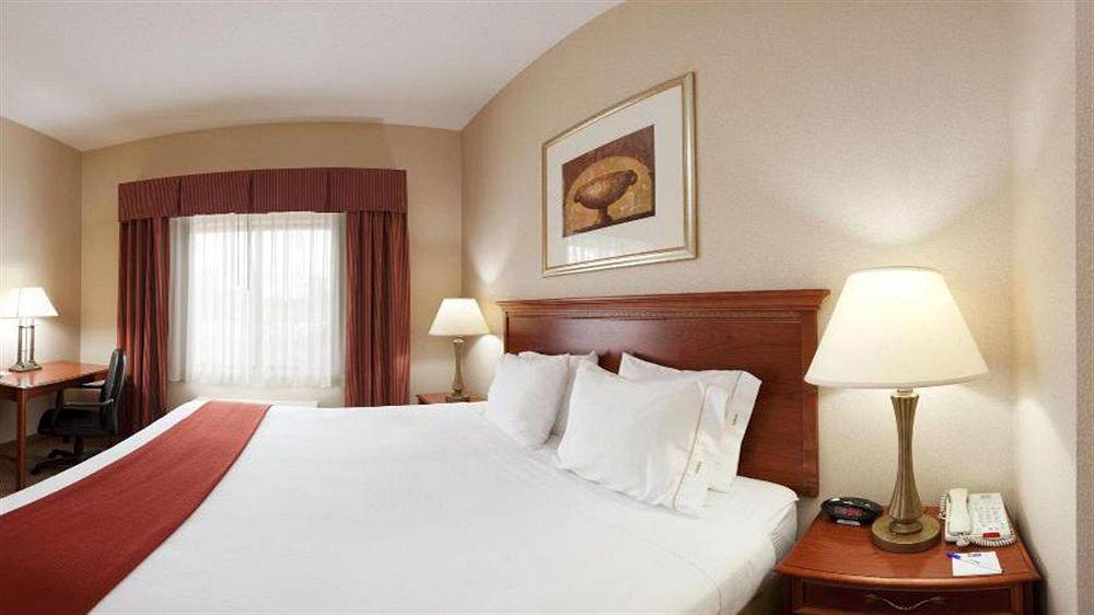 Holiday Inn Express Hotel & Suites Grand Blanc By Ihg Esterno foto