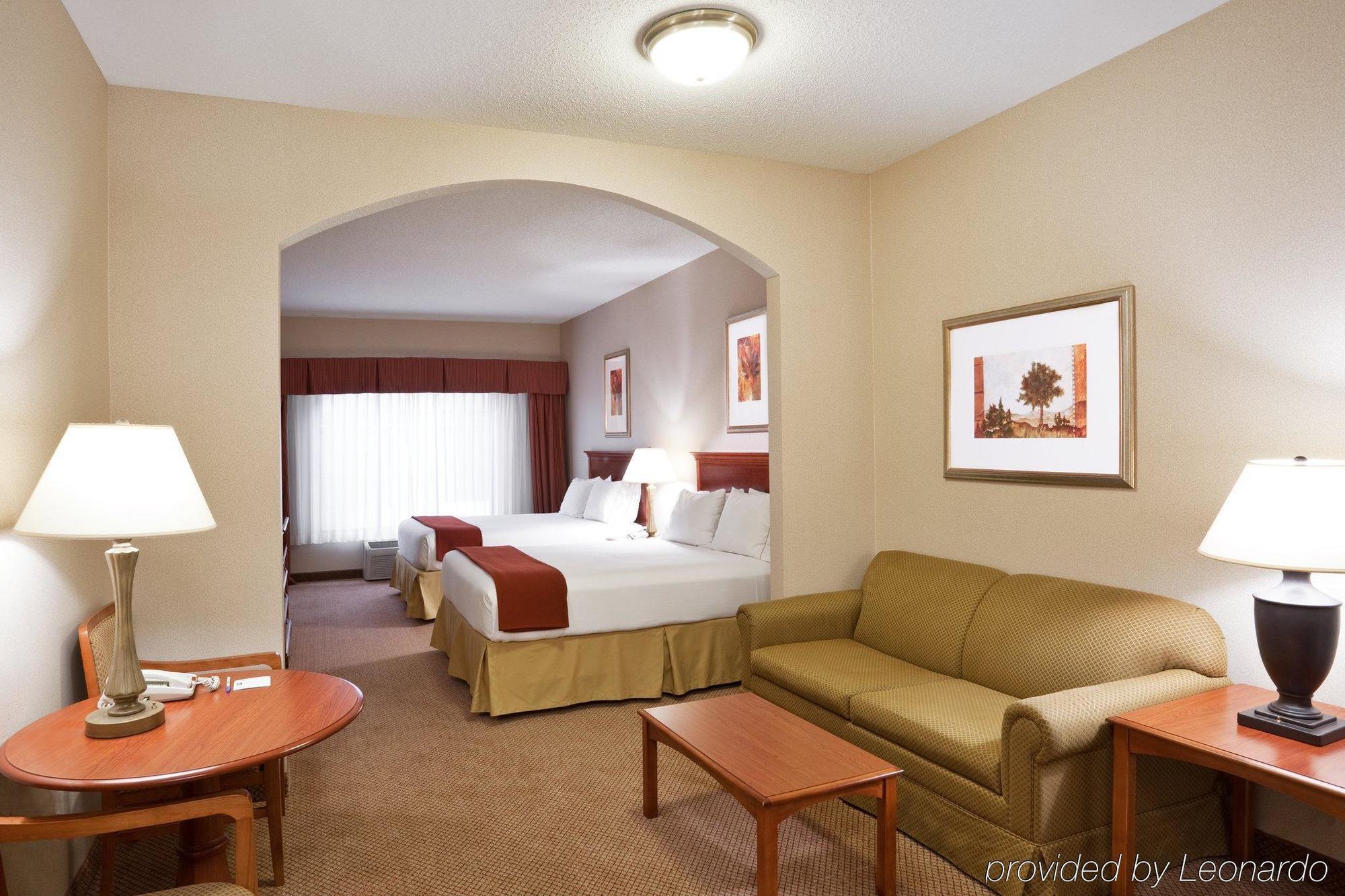 Holiday Inn Express Hotel & Suites Grand Blanc By Ihg Esterno foto