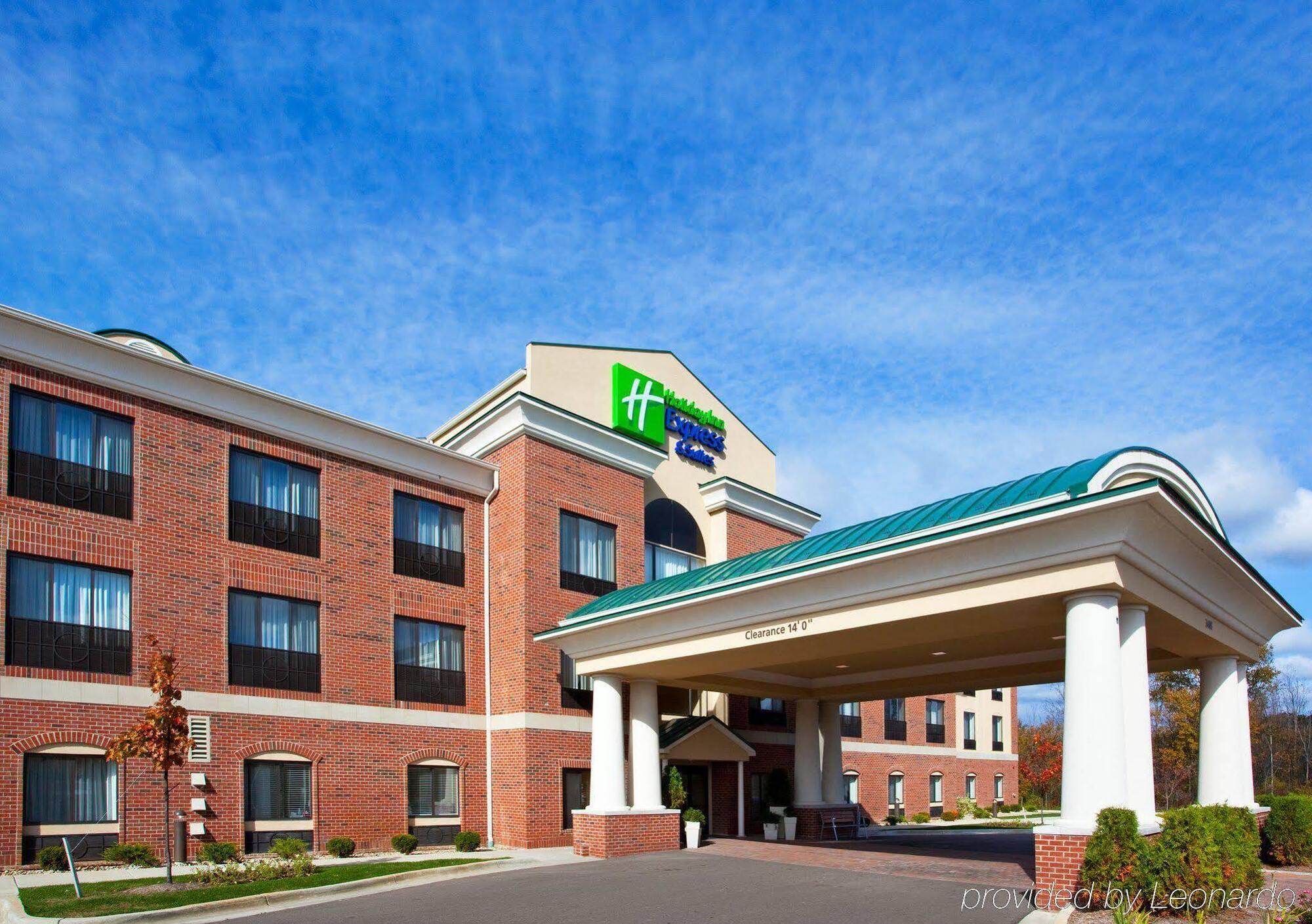 Holiday Inn Express Hotel & Suites Grand Blanc By Ihg Esterno foto